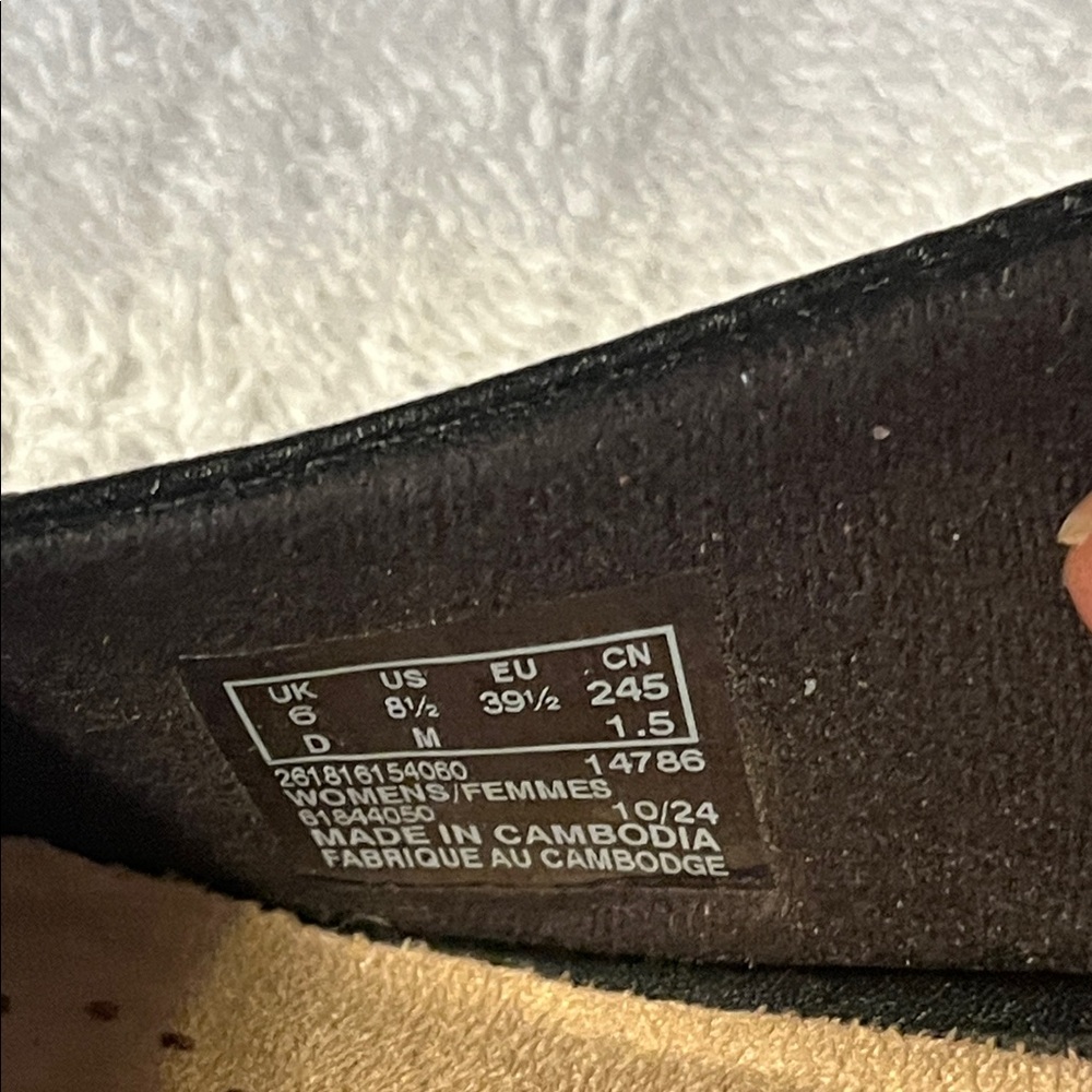 Clarks Women's Black Patent Slingback Heels - Picture 6 of 7